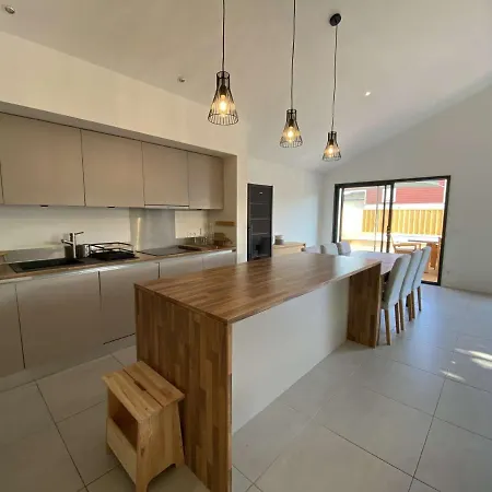 Lutzy Maison Moderne Au Calme Piscine La Teste-de-Buch