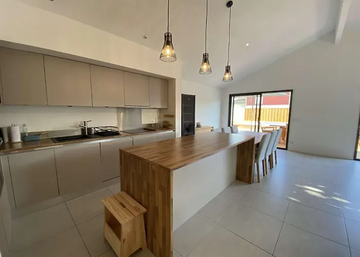 Lutzy Maison Moderne Au Calme Piscine La Teste-de-Buch